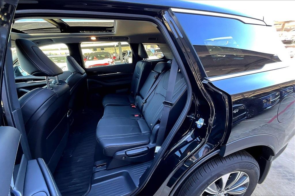 new 2025 INFINITI QX60 car, priced at $52,480