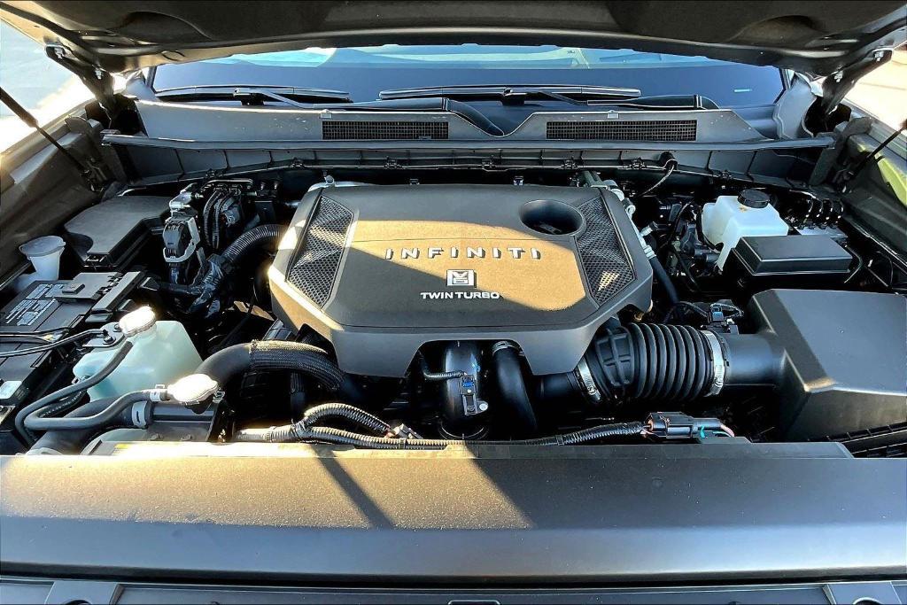 new 2025 INFINITI QX80 car, priced at $103,100