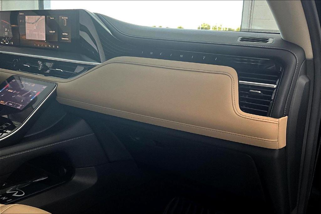 used 2025 INFINITI QX80 car, priced at $69,000
