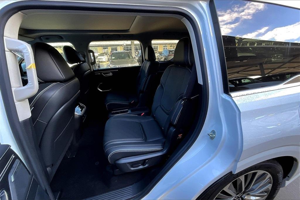 new 2025 INFINITI QX80 car, priced at $96,300