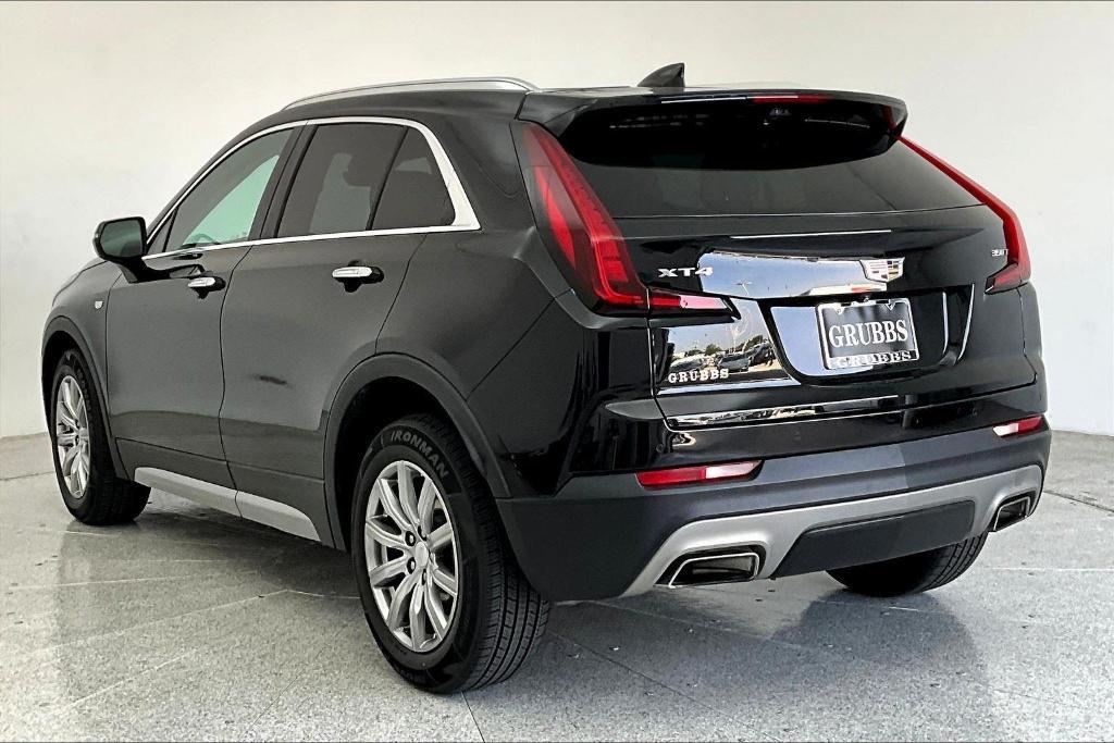 used 2020 Cadillac XT4 car, priced at $21,000