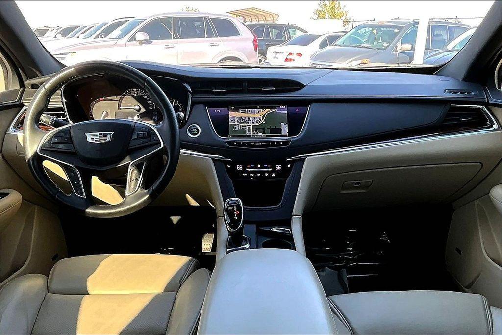 used 2017 Cadillac XT5 car, priced at $16,999