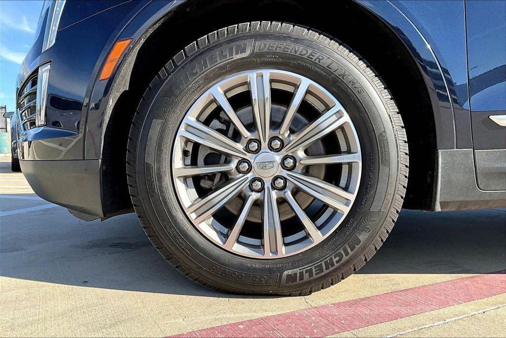 used 2017 Cadillac XT5 car, priced at $16,999