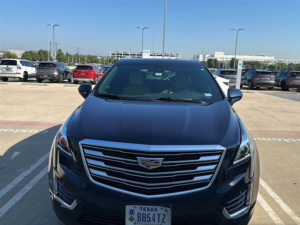 used 2017 Cadillac XT5 car, priced at $17,000