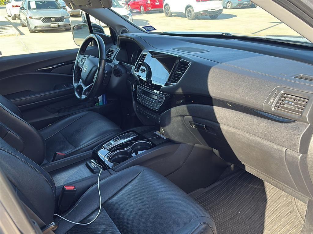 used 2019 Honda Pilot car, priced at $23,590