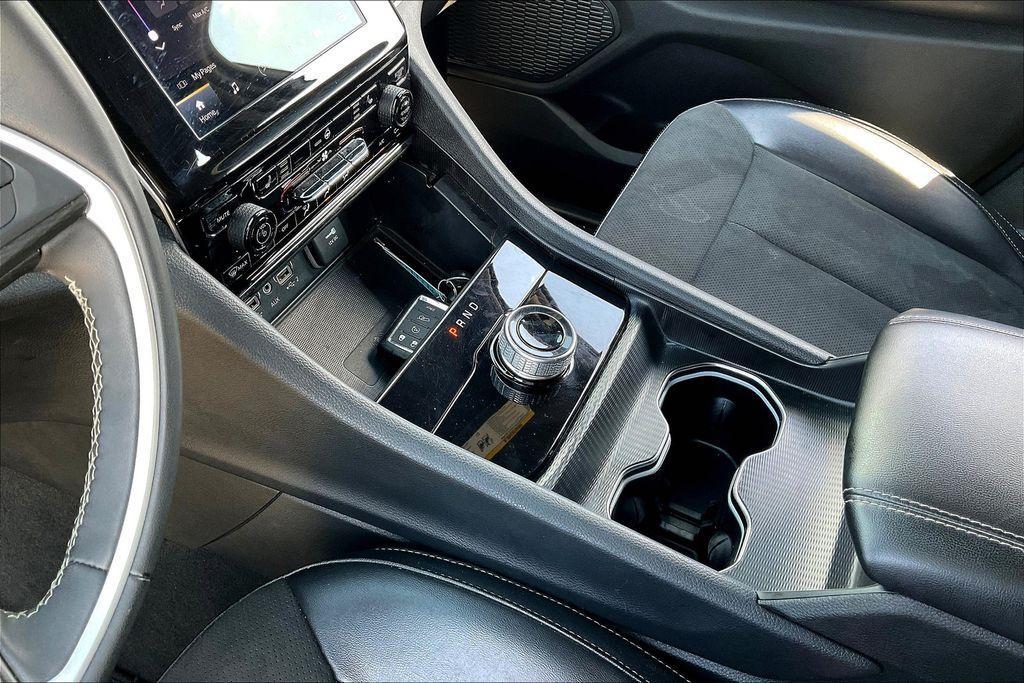 used 2024 Jeep Grand Cherokee L car, priced at $30,987