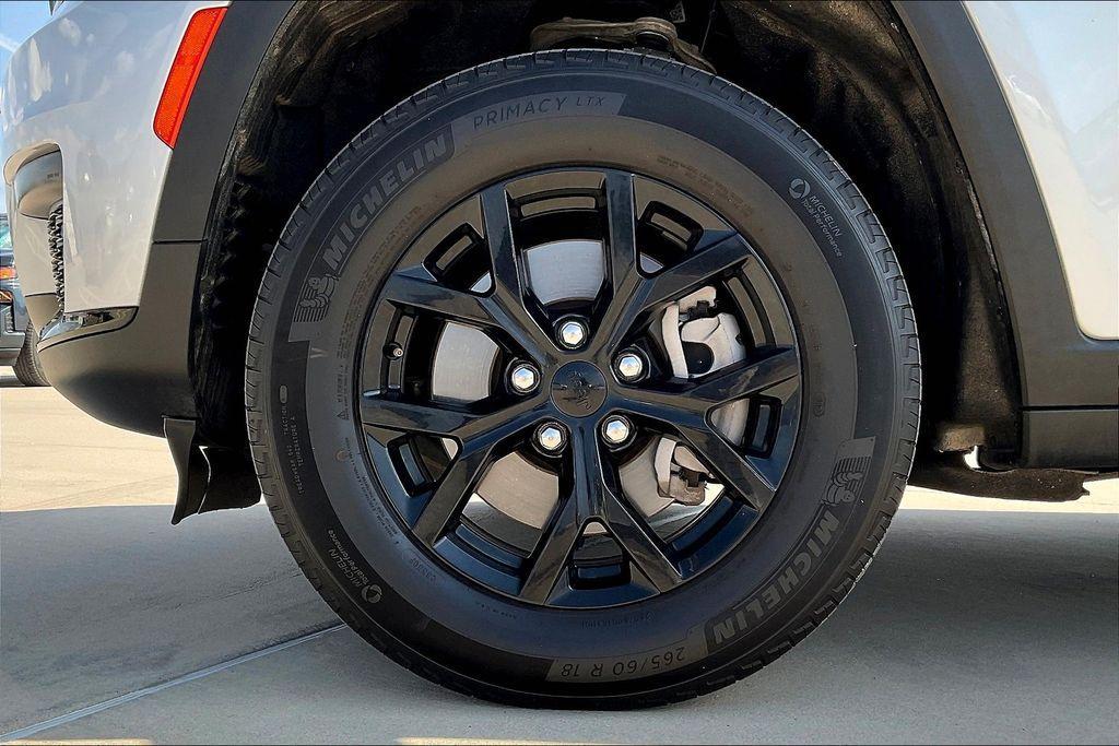 used 2024 Jeep Grand Cherokee L car, priced at $30,987