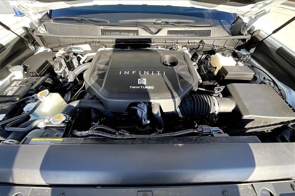 new 2025 INFINITI QX80 car, priced at $93,000
