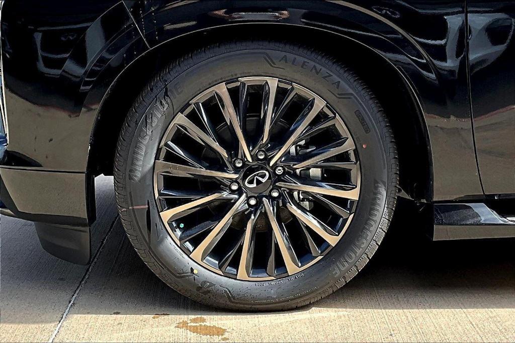 new 2025 INFINITI QX80 car, priced at $108,590