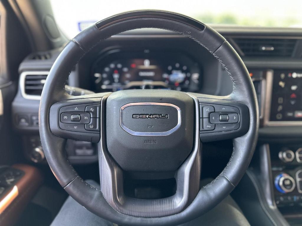 used 2024 GMC Yukon XL car, priced at $88,000