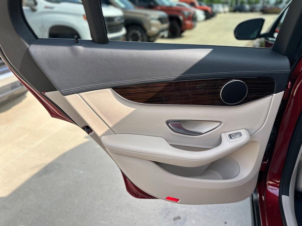 used 2020 Mercedes-Benz GLC 300 car, priced at $23,780