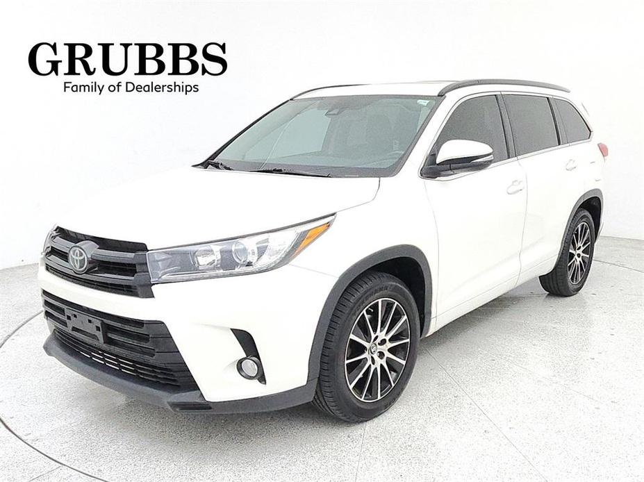 used 2018 Toyota Highlander car, priced at $23,500