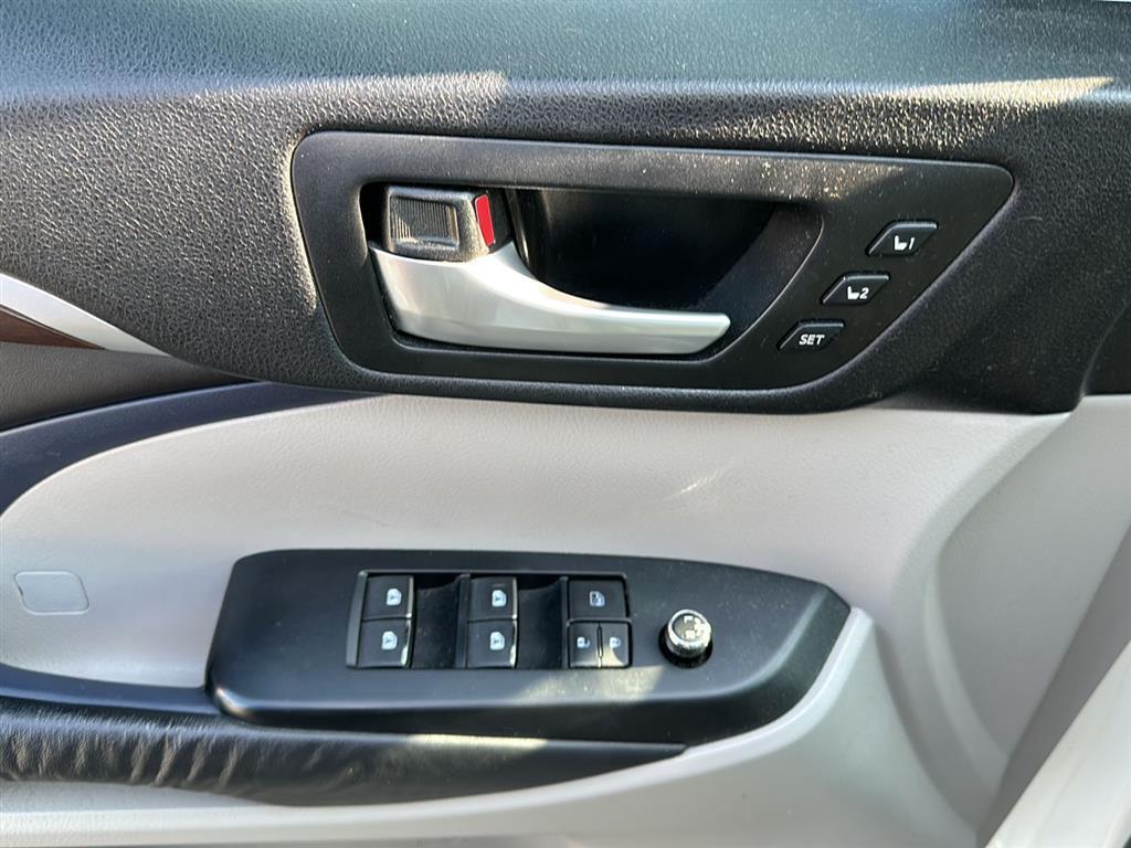 used 2016 Toyota Highlander car, priced at $15,500