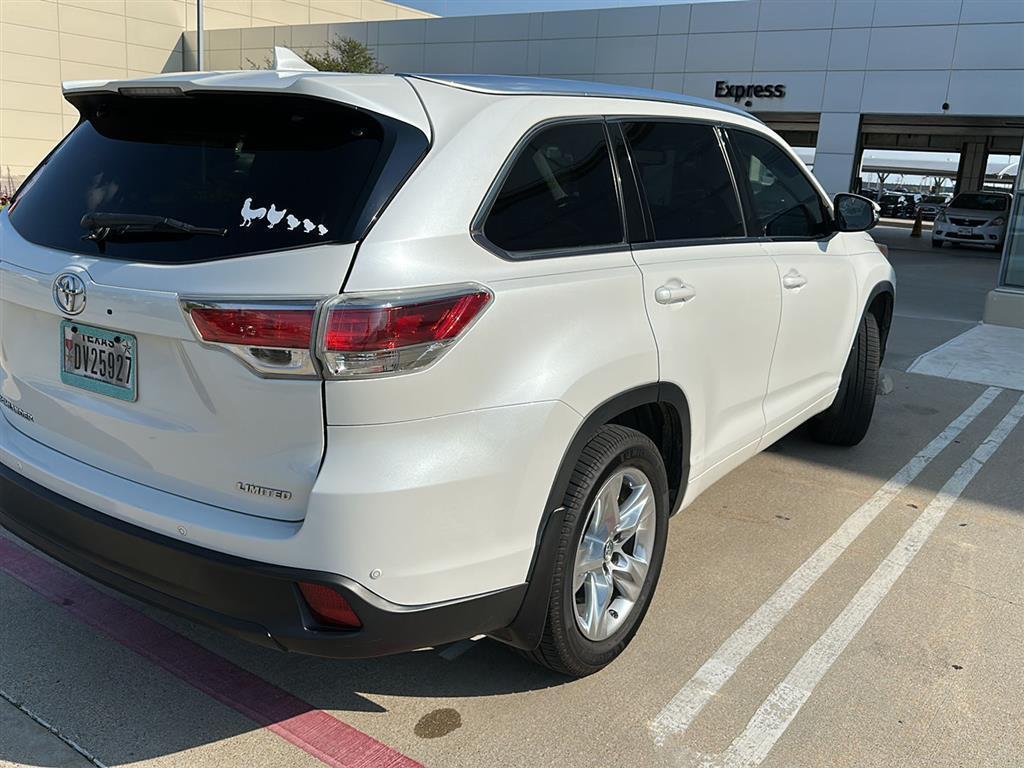 used 2016 Toyota Highlander car, priced at $15,500