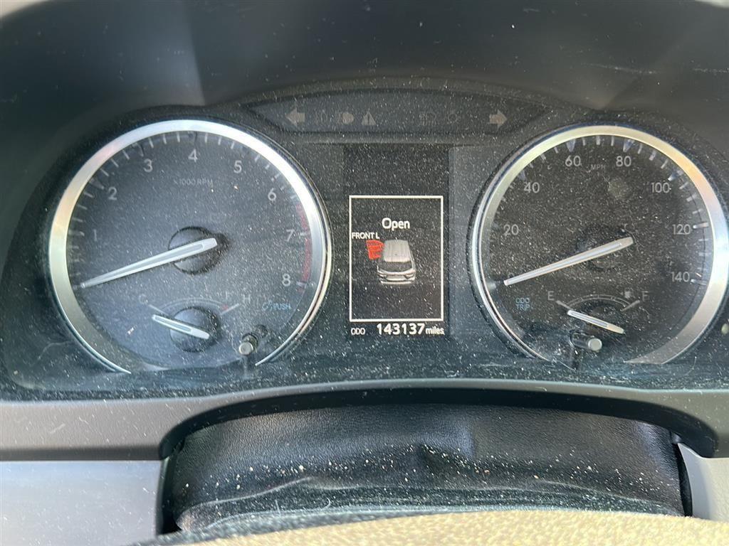 used 2016 Toyota Highlander car, priced at $16,989