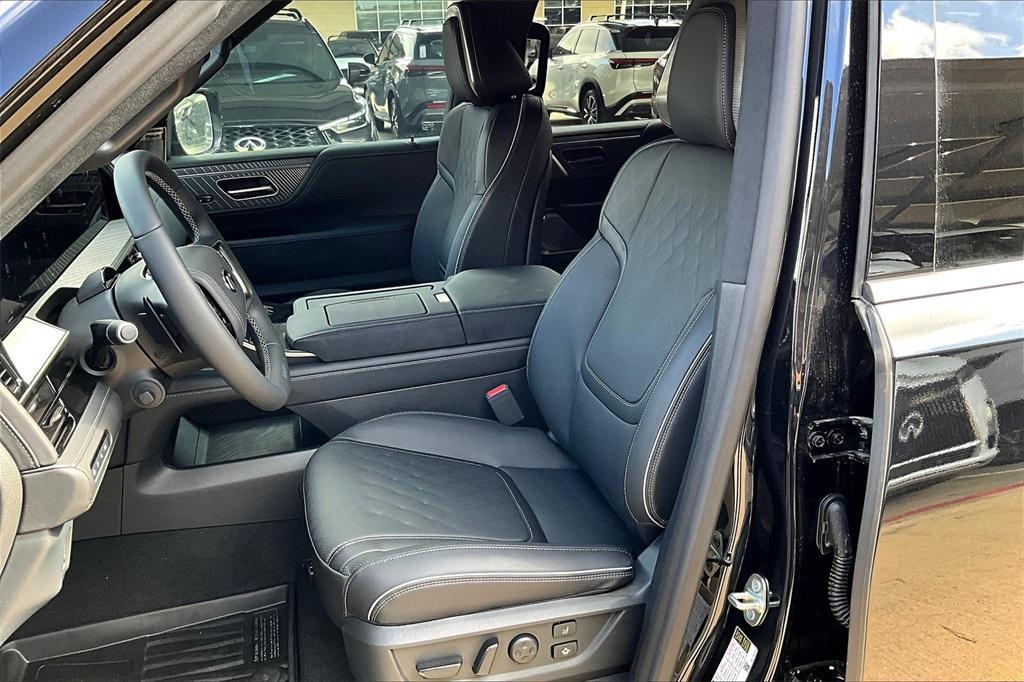 new 2025 INFINITI QX80 car, priced at $112,590