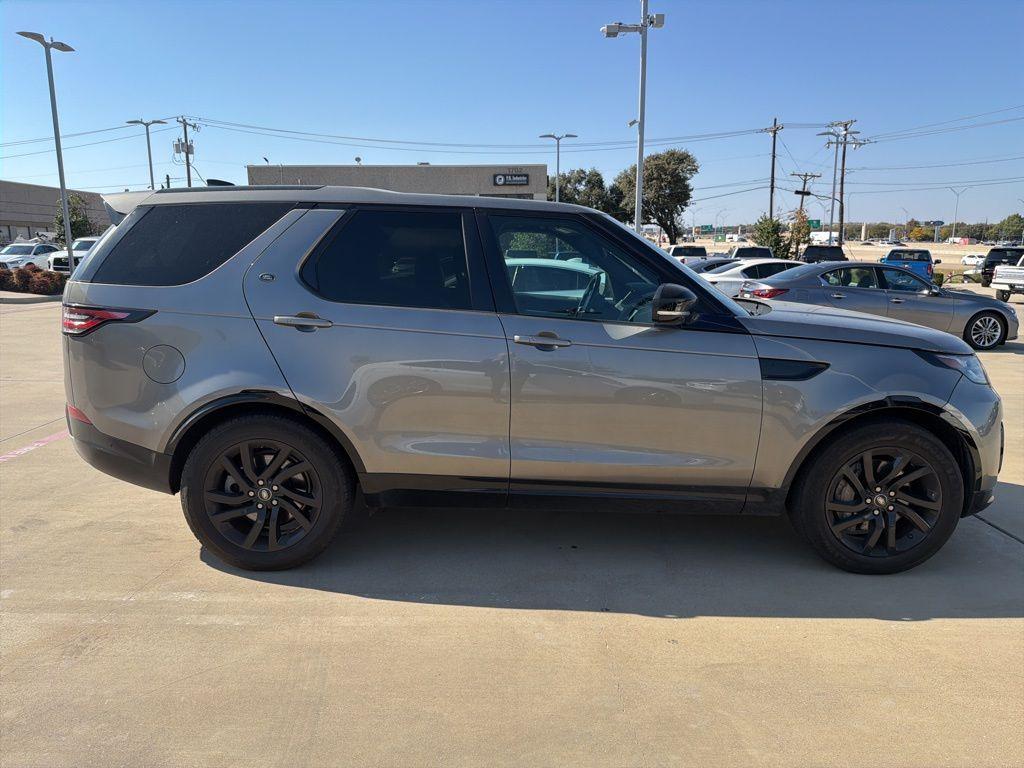 used 2020 Land Rover Discovery car, priced at $22,555