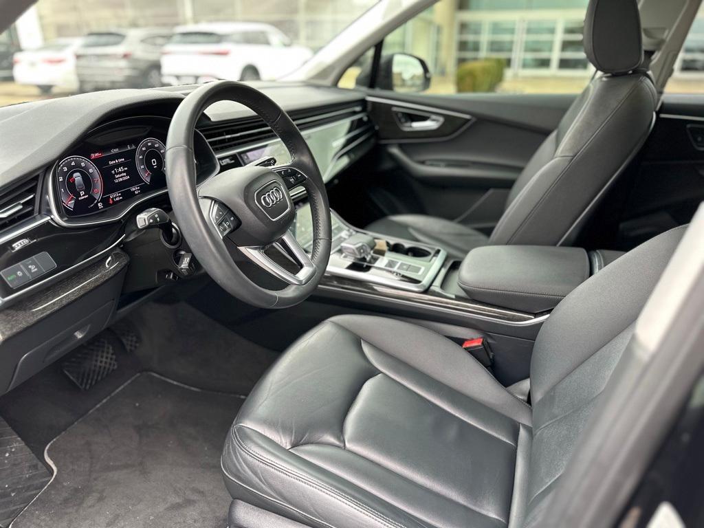 used 2020 Audi Q7 car, priced at $30,500