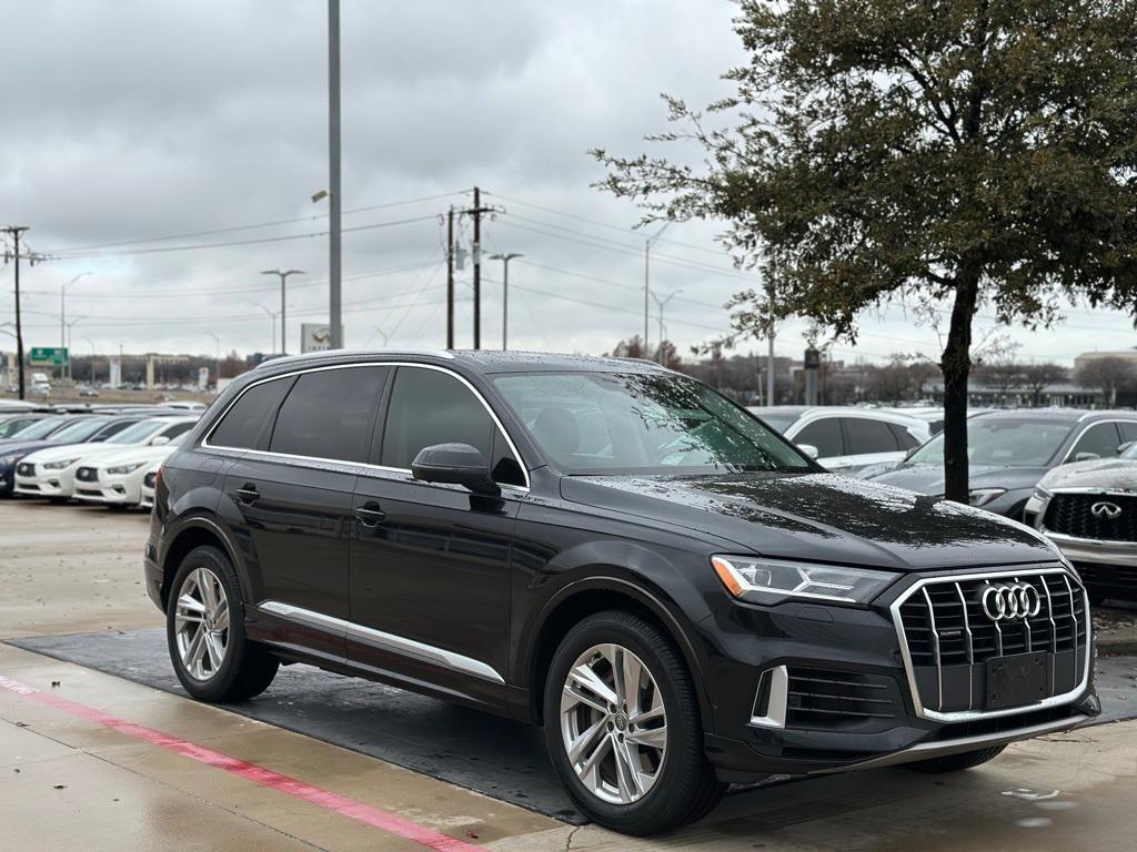 used 2020 Audi Q7 car, priced at $30,500