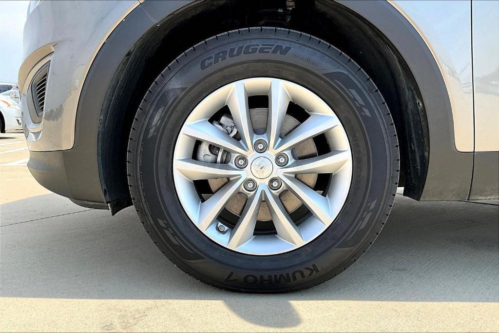 used 2016 Kia Sorento car, priced at $8,000