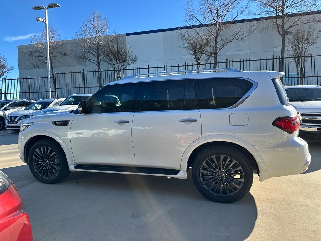 used 2024 INFINITI QX80 car, priced at $55,000