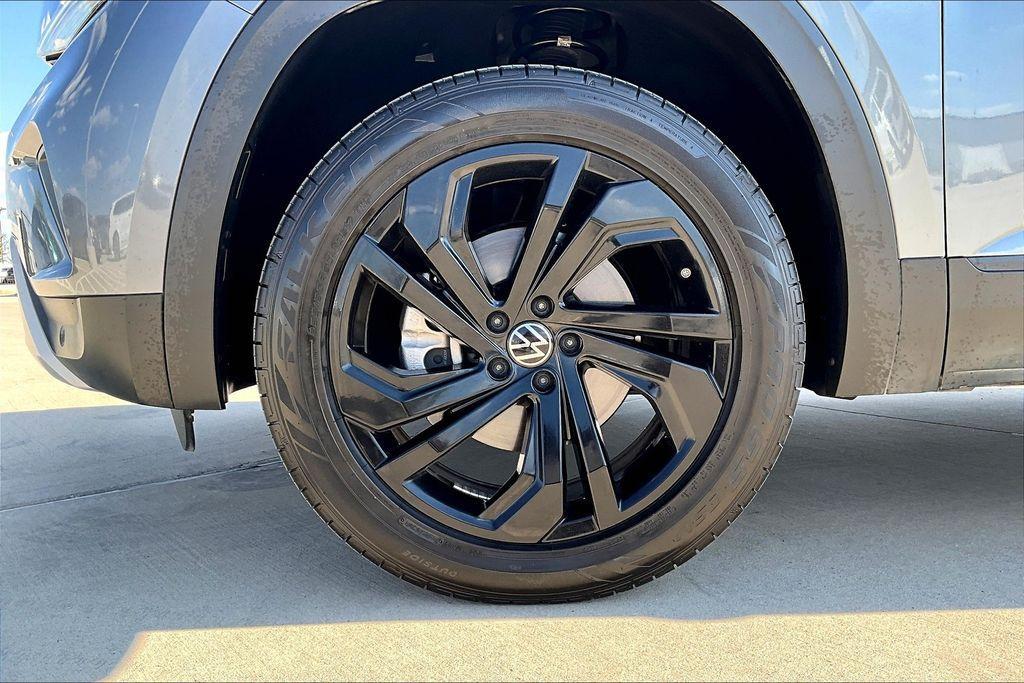 used 2022 Volkswagen Atlas car, priced at $22,479