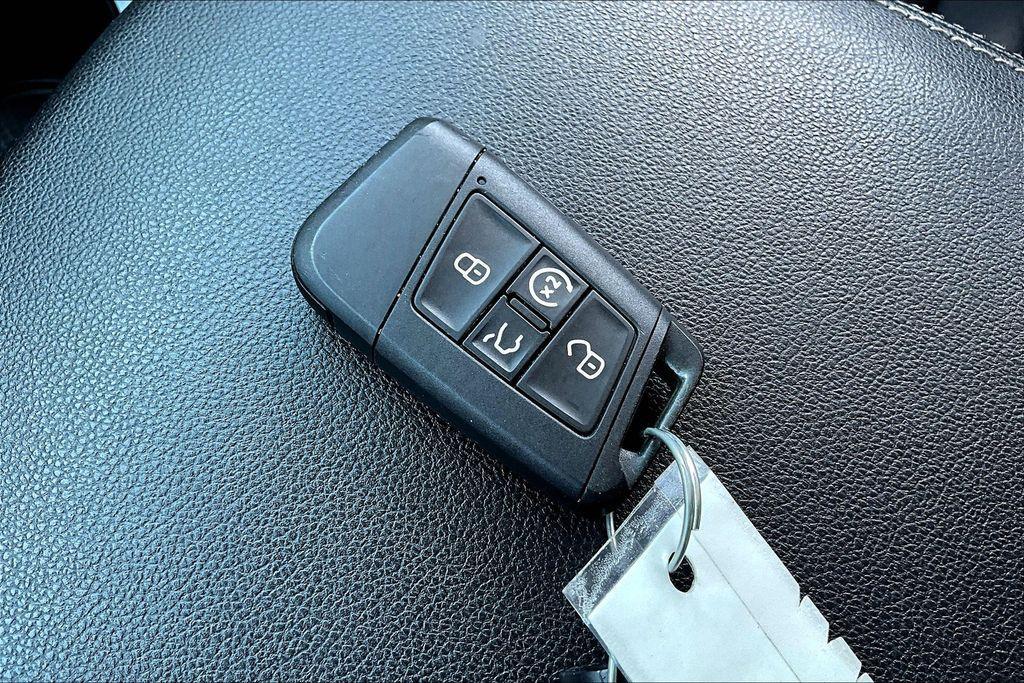 used 2022 Volkswagen Atlas car, priced at $22,479