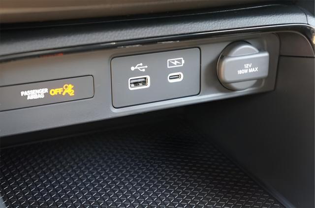 new 2025 Honda Civic Hybrid car, priced at $30,555