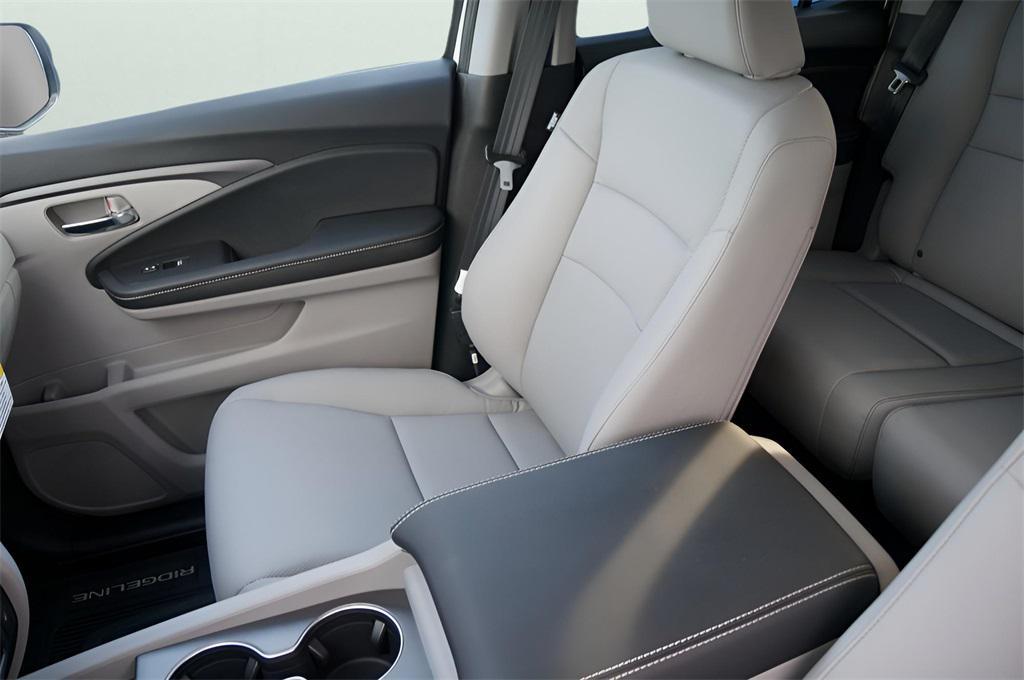 new 2025 Honda Ridgeline car, priced at $44,885