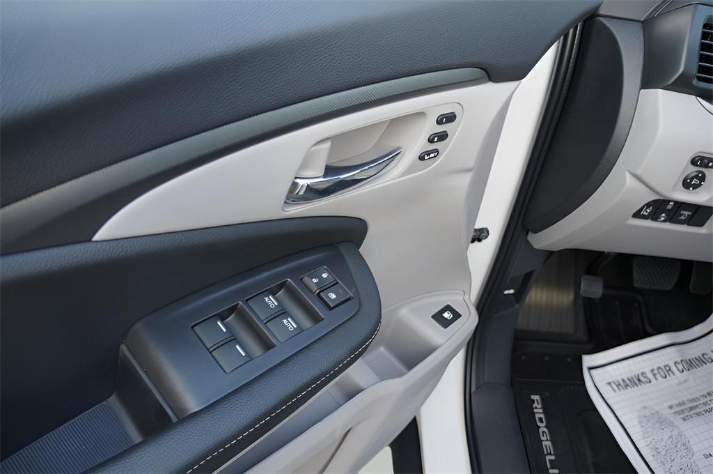 new 2025 Honda Ridgeline car, priced at $44,885