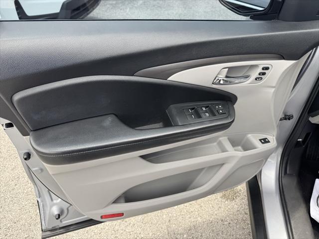 used 2021 Honda Pilot car, priced at $30,990