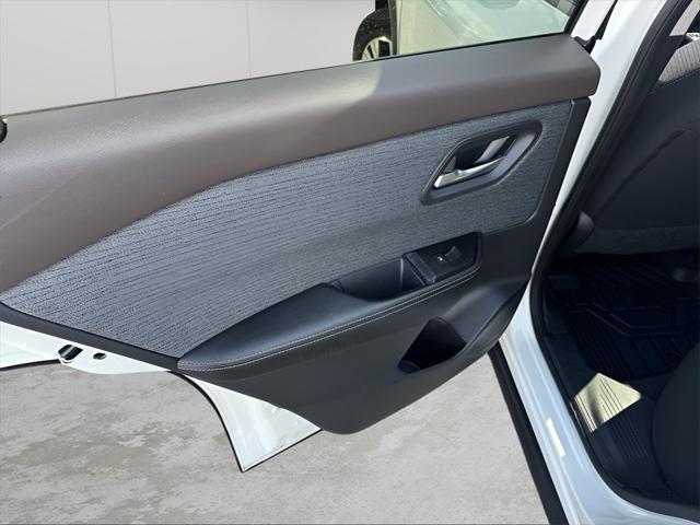 used 2023 Nissan Rogue car, priced at $22,427