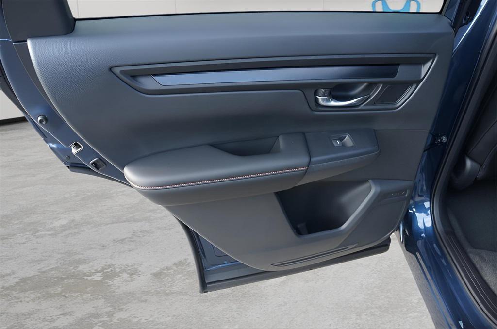 new 2026 Honda CR-V Hybrid car, priced at $40,175