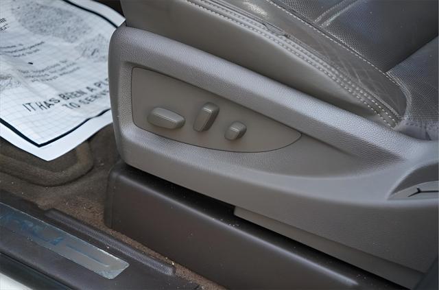 used 2015 GMC Yukon car, priced at $25,913
