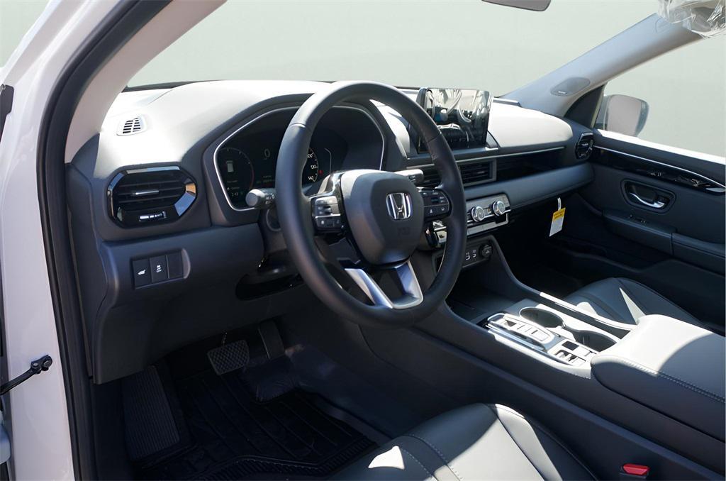new 2025 Honda Pilot car, priced at $51,550