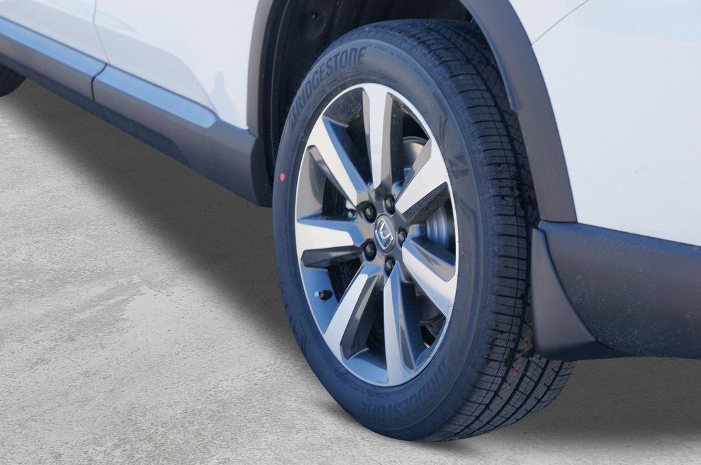 new 2025 Honda Pilot car, priced at $51,550