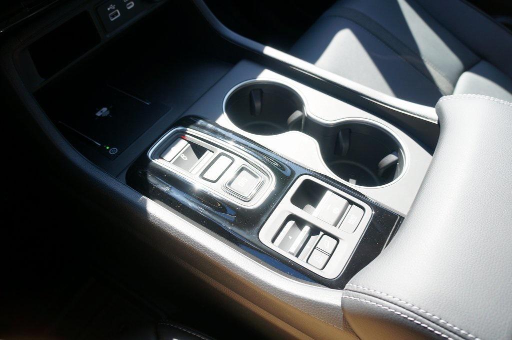 new 2025 Honda Pilot car, priced at $51,550