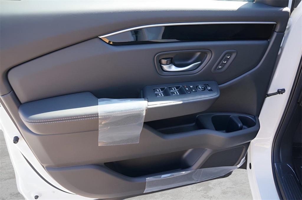 new 2025 Honda Pilot car, priced at $51,550