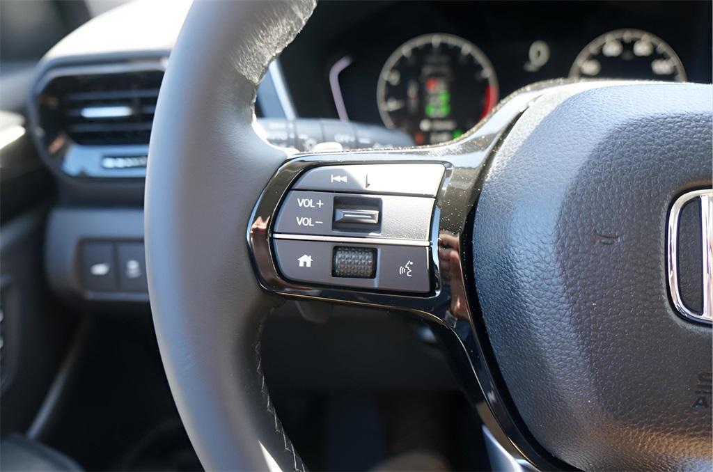 new 2025 Honda Pilot car, priced at $51,550