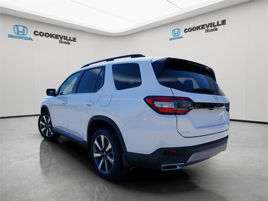 new 2025 Honda Pilot car, priced at $51,550