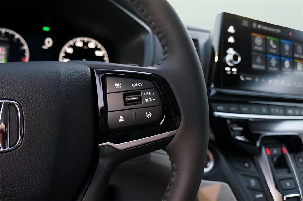 new 2026 Honda Odyssey car, priced at $44,885