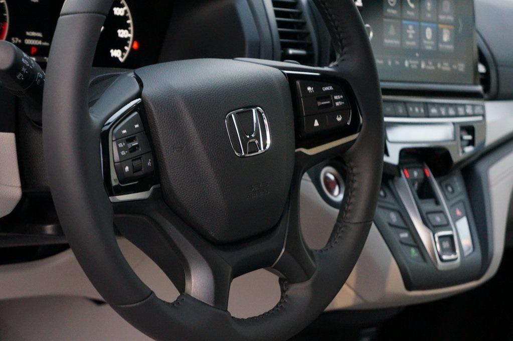 new 2026 Honda Odyssey car, priced at $44,885