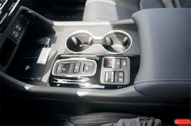 new 2025 Honda Pilot car, priced at $53,405