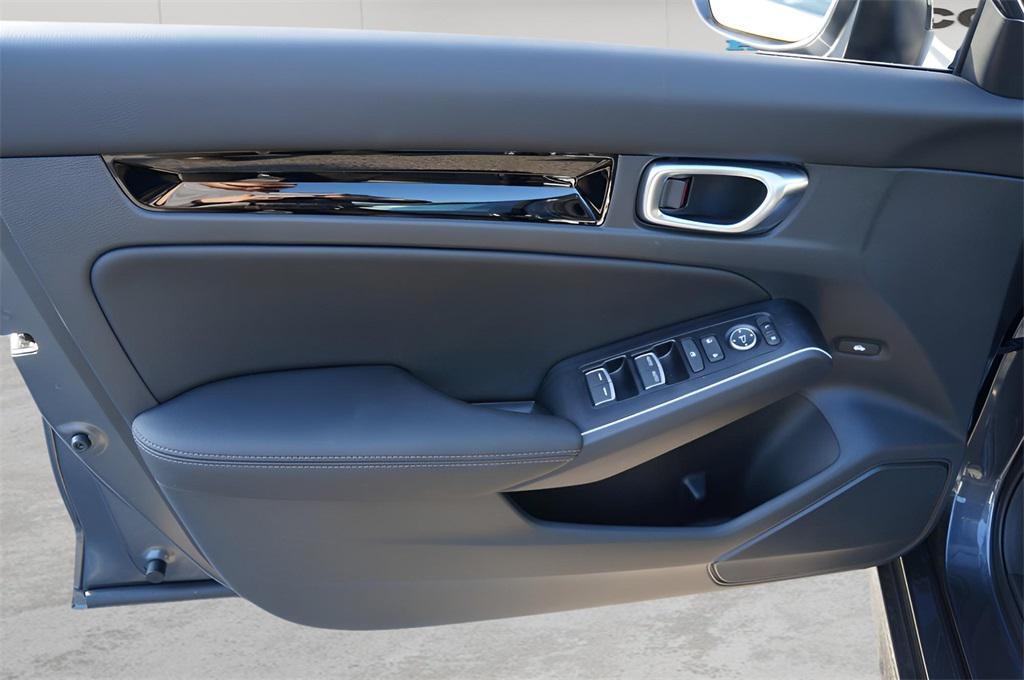 new 2026 Honda Civic Hybrid car, priced at $33,490