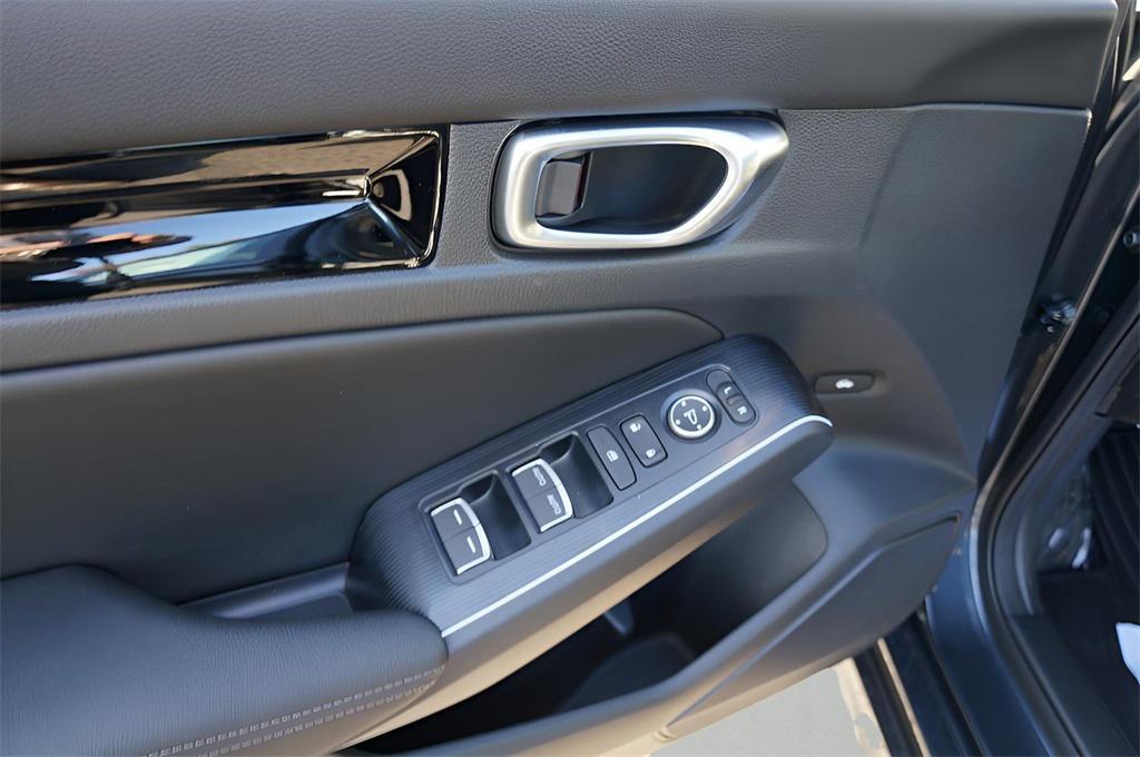 new 2026 Honda Civic Hybrid car, priced at $33,490