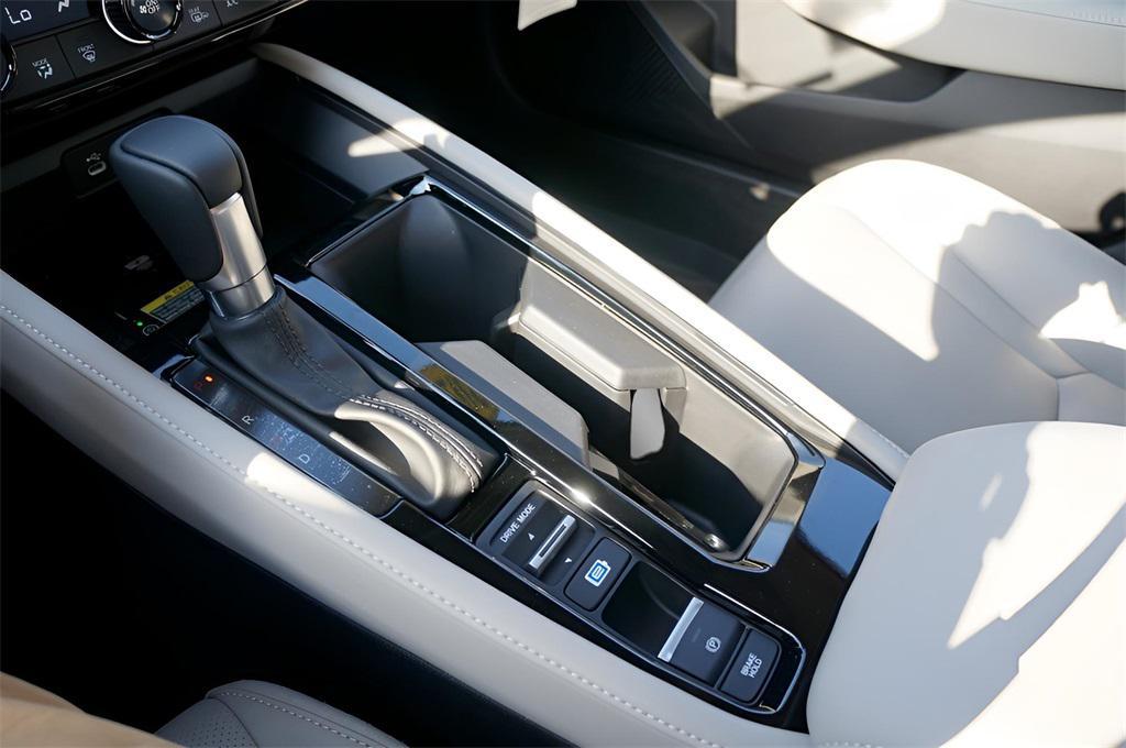 new 2025 Honda Accord Hybrid car, priced at $40,905