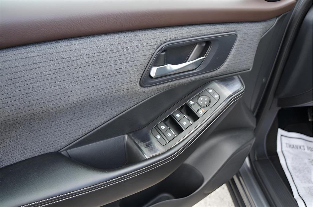 used 2023 Nissan Rogue car, priced at $22,556