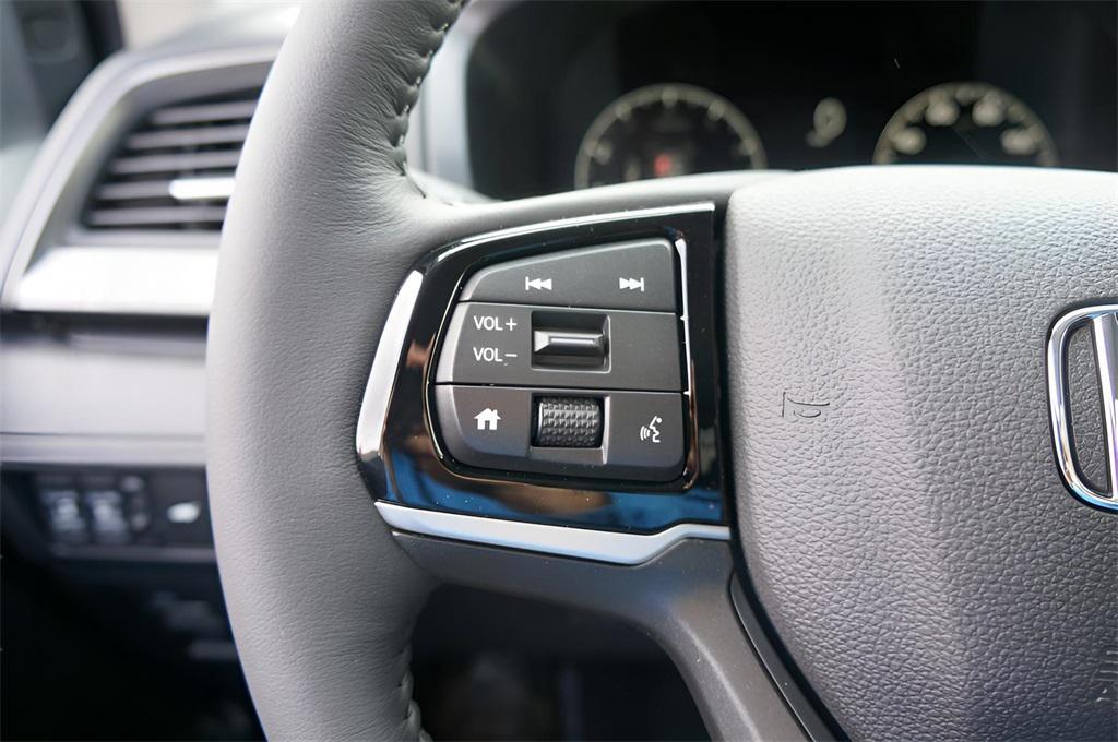 new 2026 Honda Odyssey car, priced at $44,290