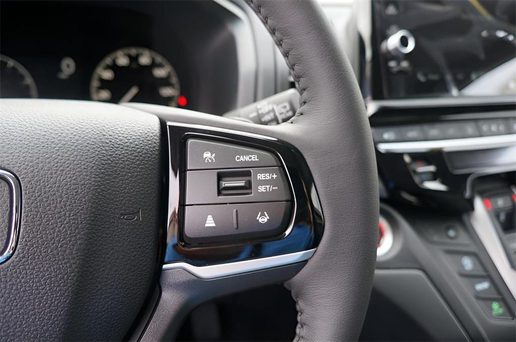 new 2026 Honda Odyssey car, priced at $44,290