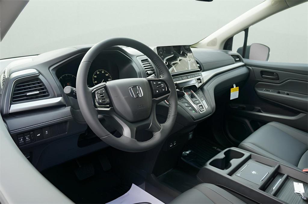 new 2026 Honda Odyssey car, priced at $44,290